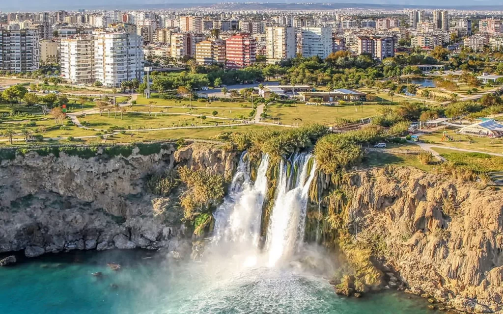 Antalya’nın En Meşhur Yeri Nedir? Antalya Gezi Rehberi