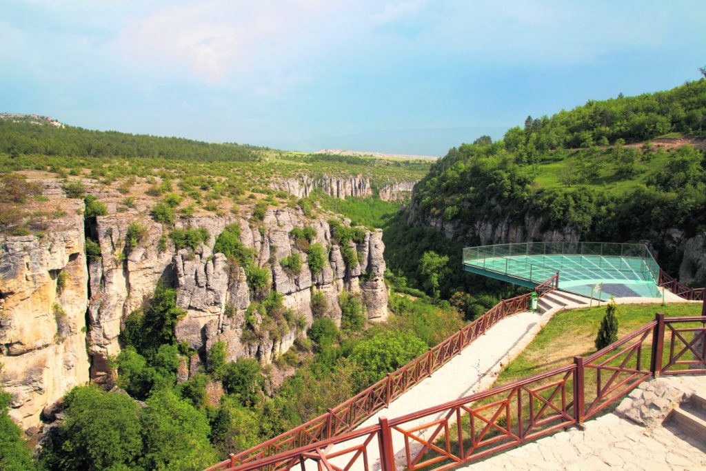 Tokalı Kanyonu Nerede? Sarp duvarlar sizleri bekliyor